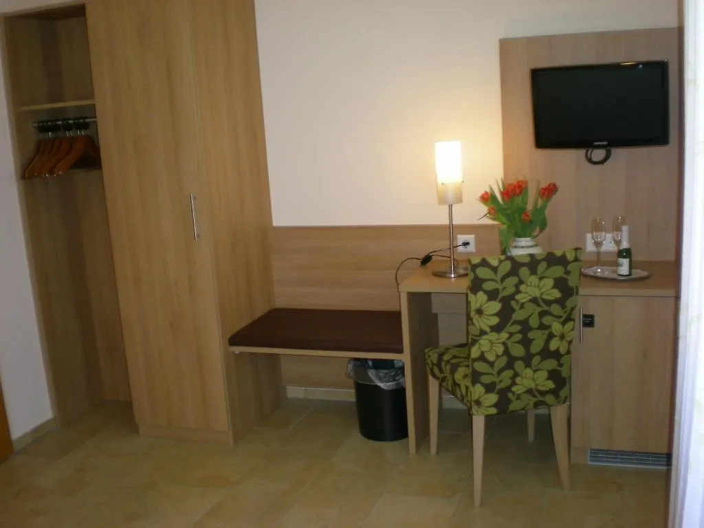 Vendégház Hotel Goldener Loewe Günzburg